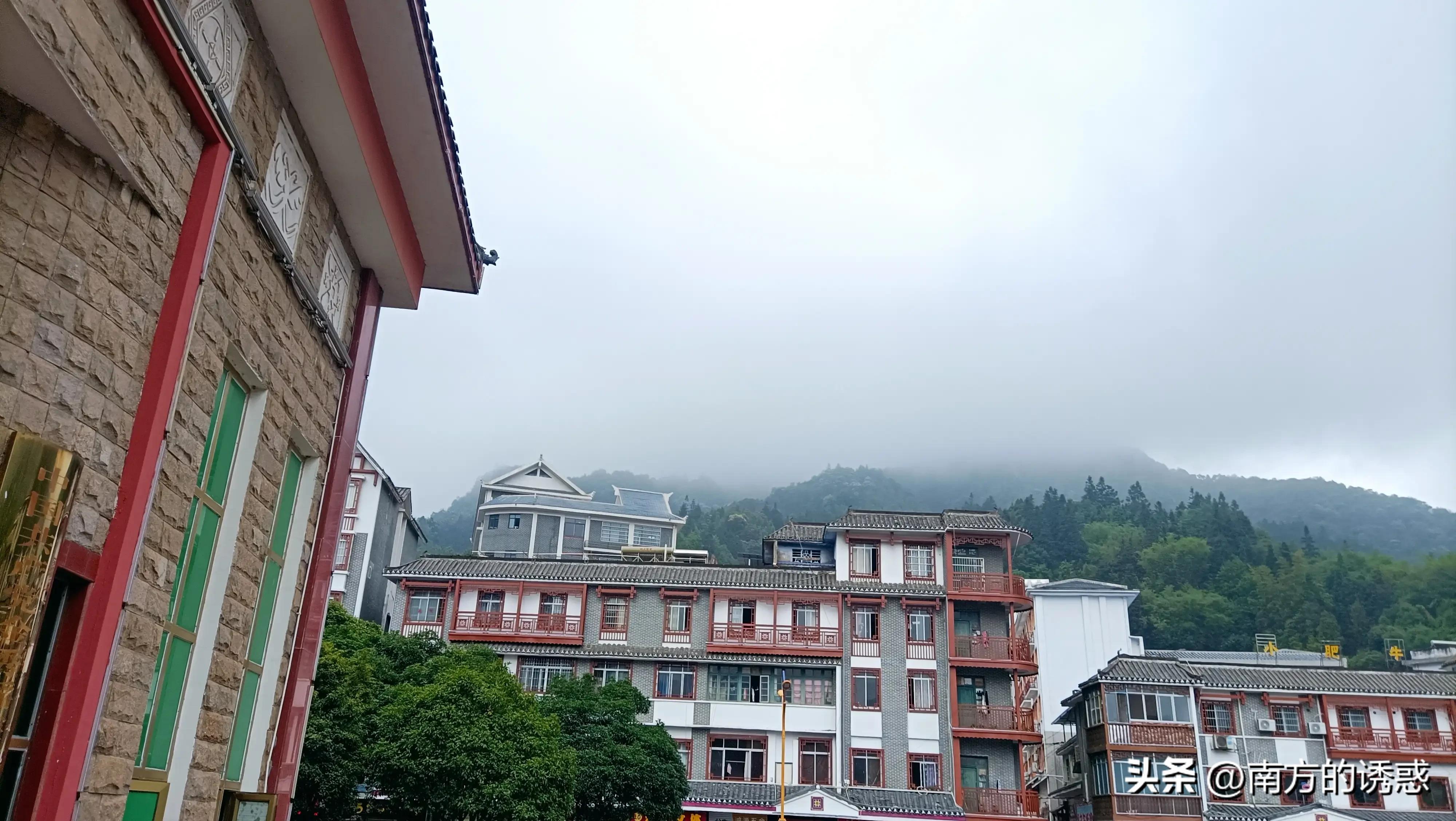 金秀周边哪里有小河可以玩,金秀镇附近小溪