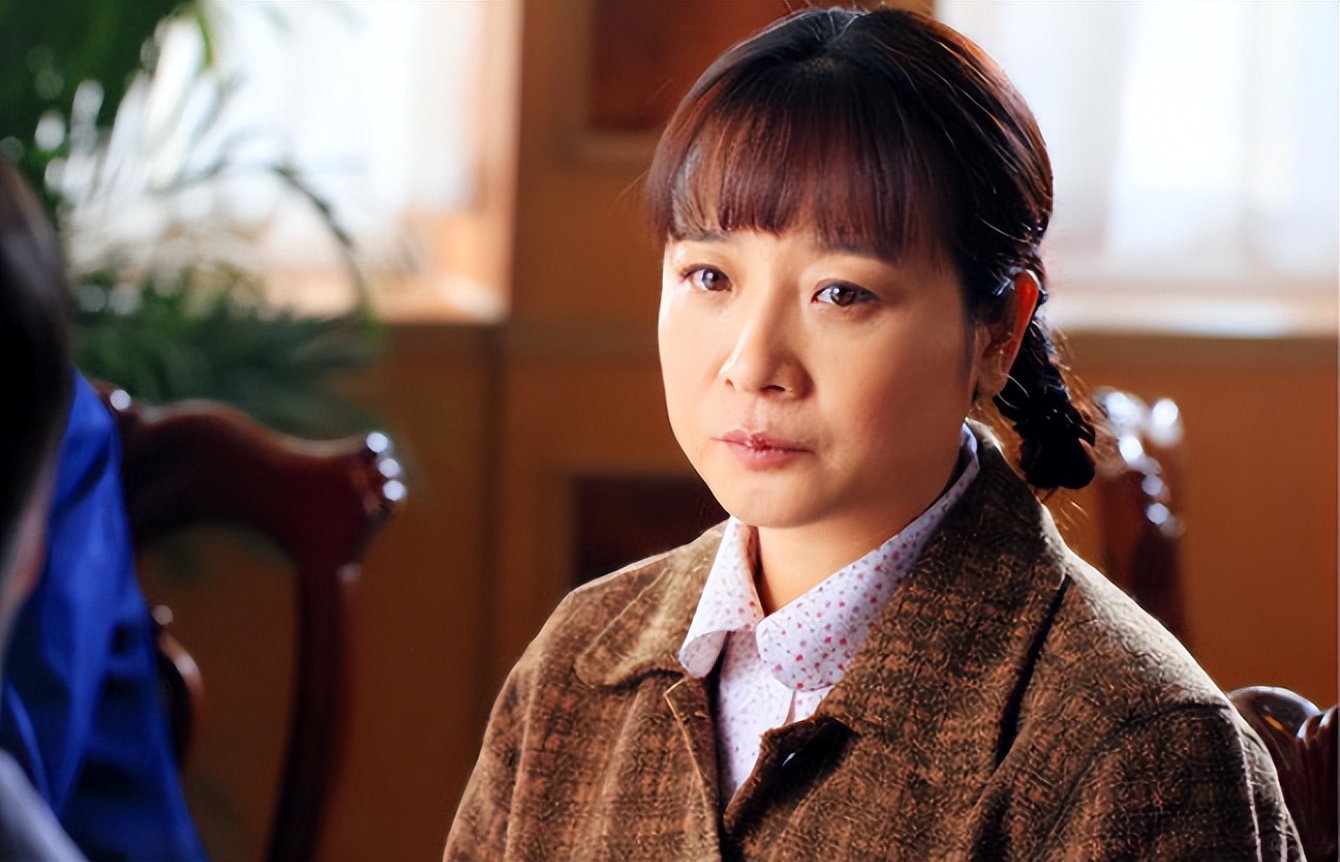 陈小艺婚后生活,52岁陈小艺分居11年