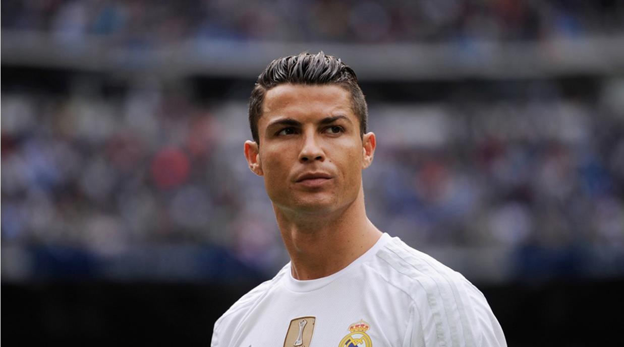 拒喝可乐有错？C罗缺战引韩国球迷怒喷：傲慢自大，梅西就不这样