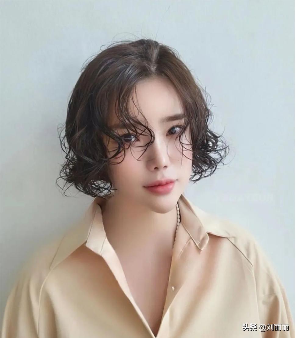 十款不挑脸型的短发甜美不烫不染,既好留长发又好看的短发