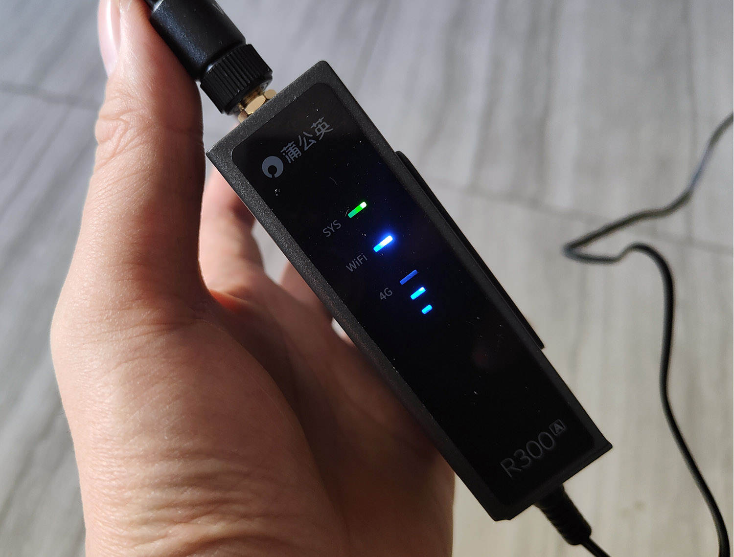 蒲公英r300路由器,蒲公英路由器r300s评测