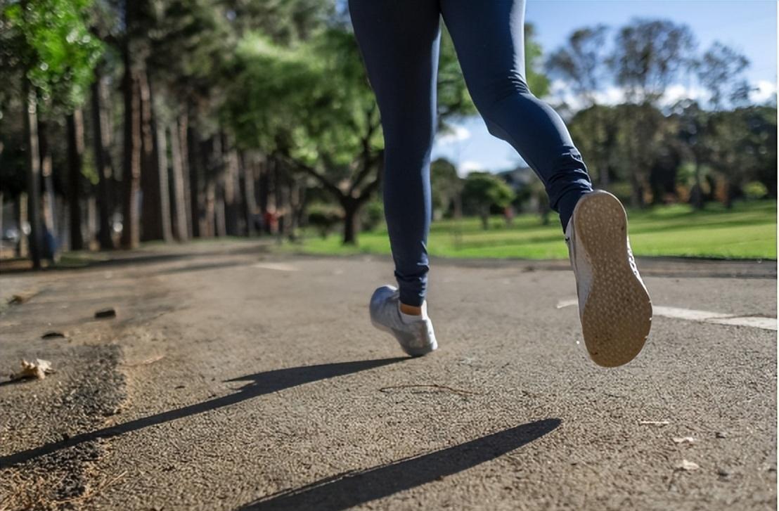 女大学生把30厘米“兔兔管”插入体内：上瘾*行为性**，害了多少人？