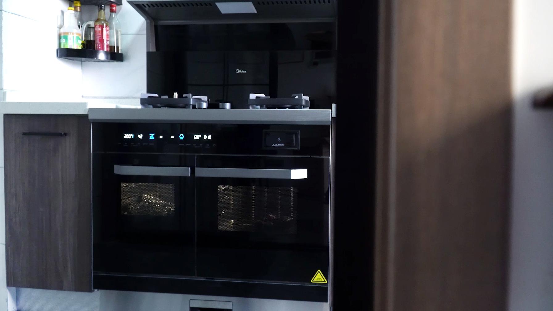 美的集成灶LS5开箱评测，首创顶侧双吸设计，油烟零逃逸