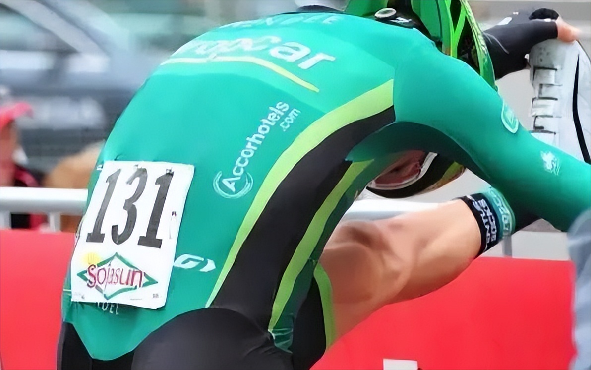 骑车大腿内侧抽筋最快恢复方法,骑车抽筋怎么拉伸