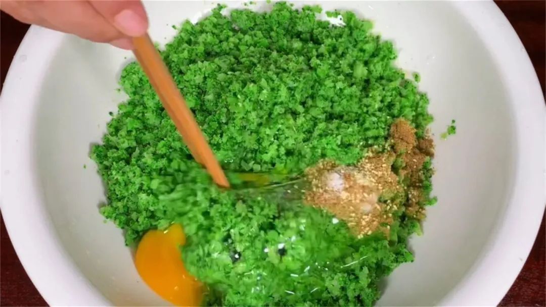 叶酸含量高的食物和蔬菜有哪些,补充叶酸的主食水果蔬菜有哪些