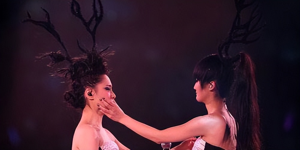 隐形富婆的房产,twins阿娇阿sa身价