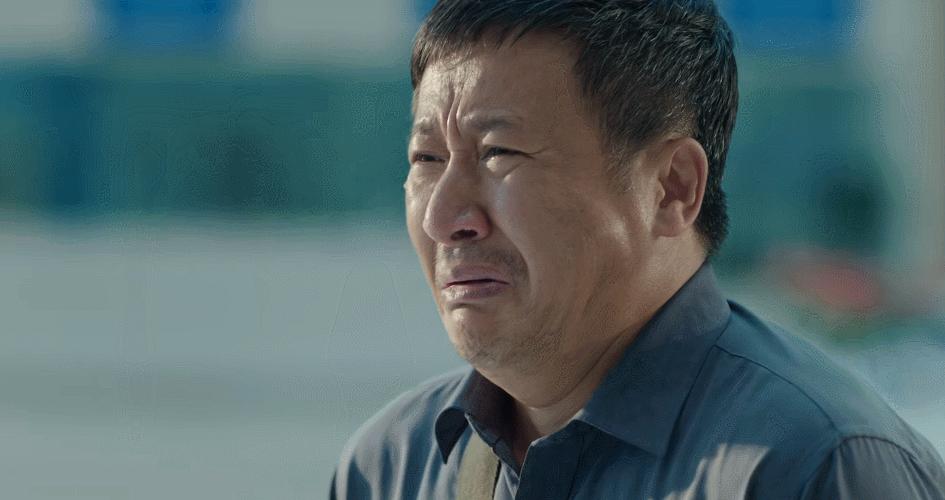 赵丽颖雷佳音白玉兰霸气片段,赵丽颖插兜名场面