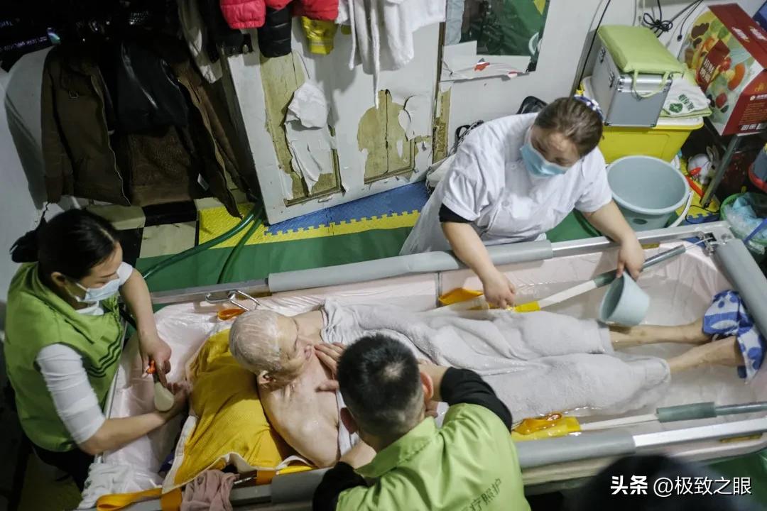 上门老人助浴项目,上门为失能老人助浴能不能挣钱