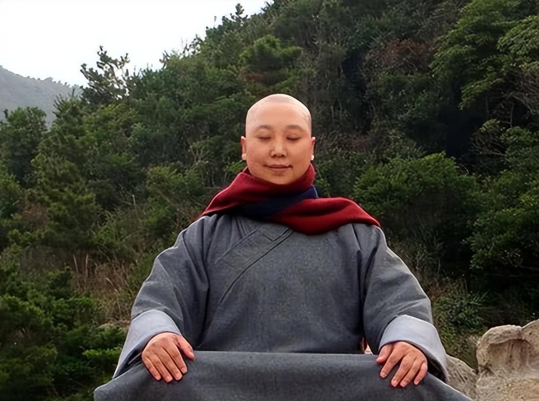 出家歌手李娜近况近照曝光,歌手李娜为什么要出家当尼姑