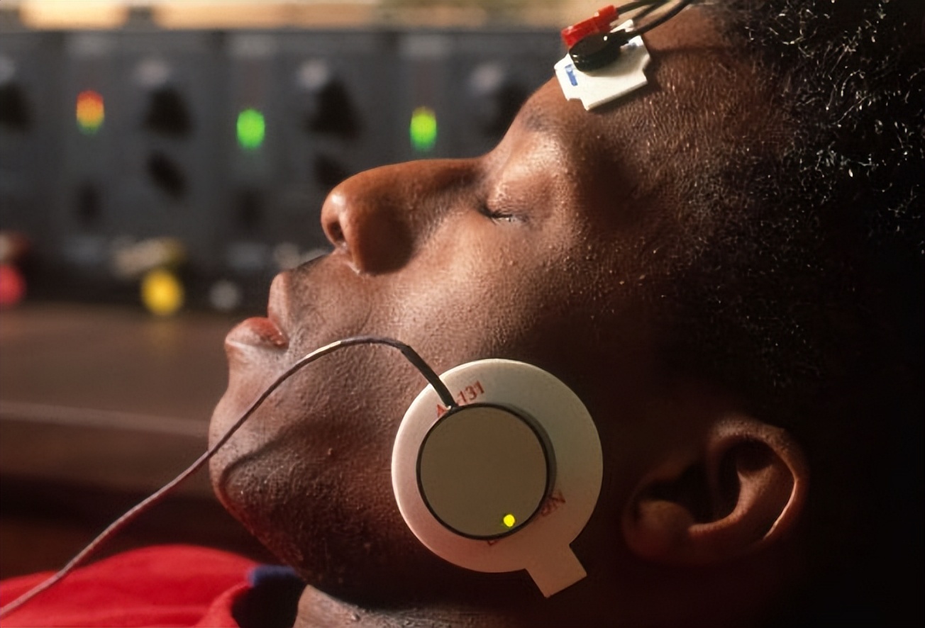 产后背痛最快缓解方法,干活累的背痛怎么缓解