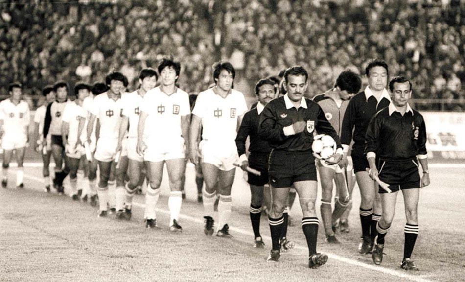 国足1比2输给中国香港首发,1985国足为何输给香港