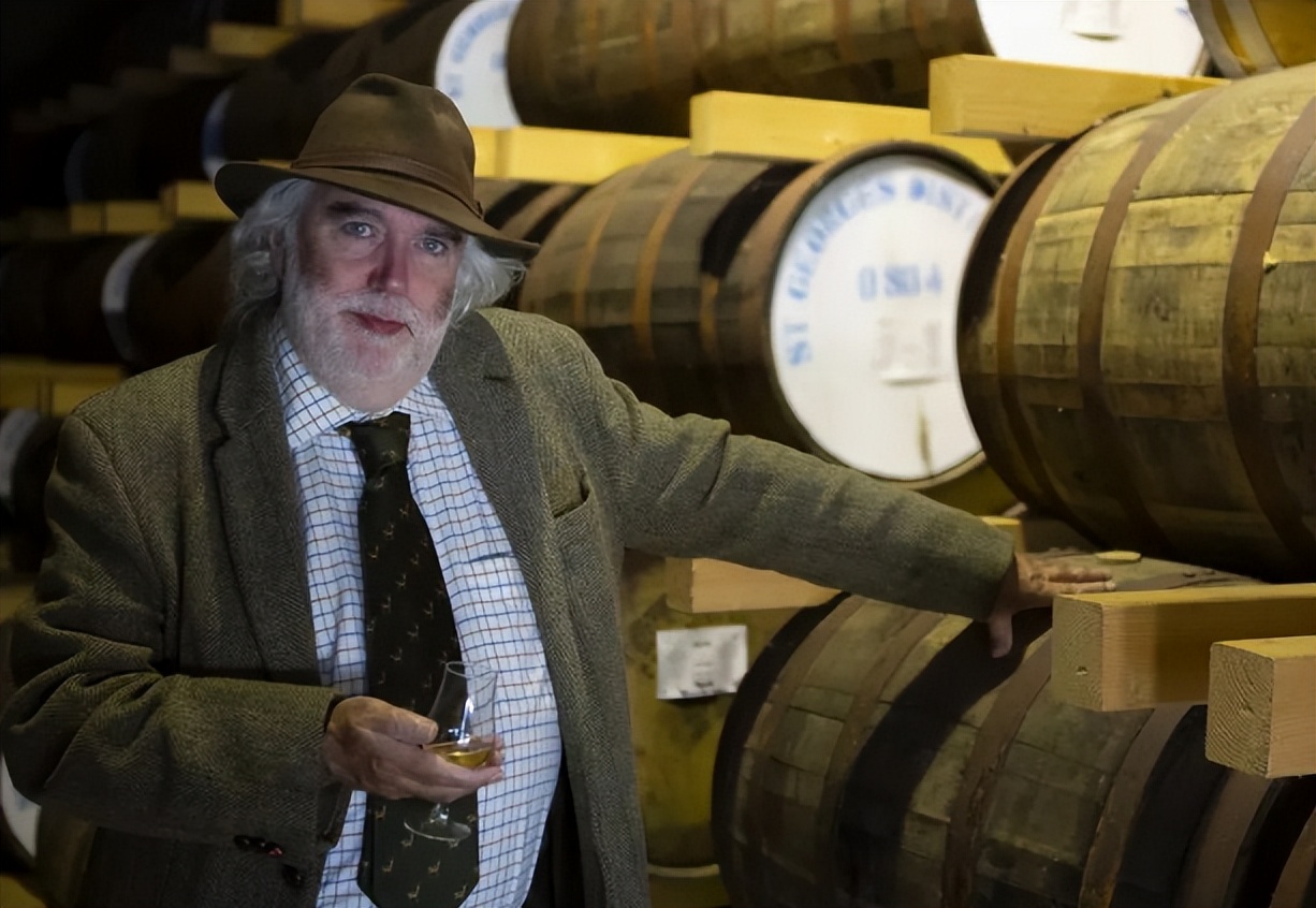 喝茅台落伍了？一瓶能买一套房的日本威士忌喝着香吗？