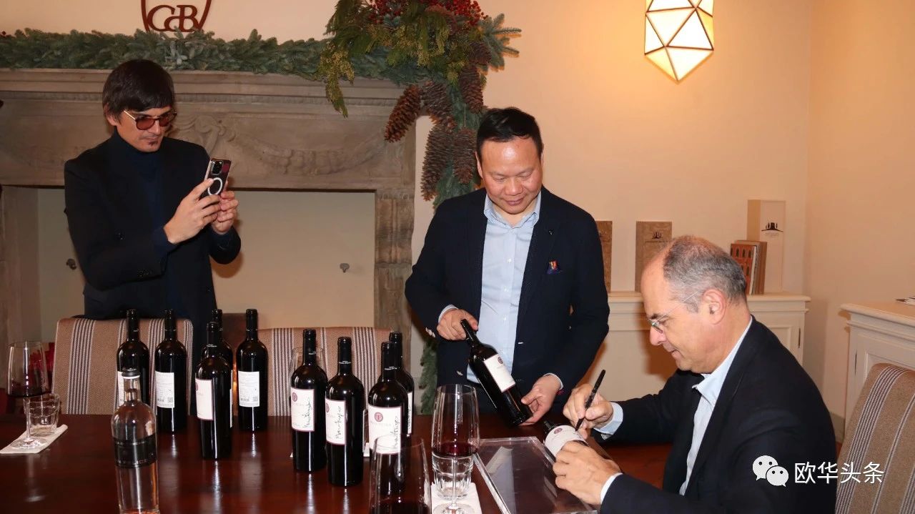 鑿叉媺鏍兼厱ferragamo鑺傛棩绀肩墿,鎰忓ぇ鍒╄憲鍚嶅ア渚堝搧鍝佺墝鑿叉媺鏍兼厱