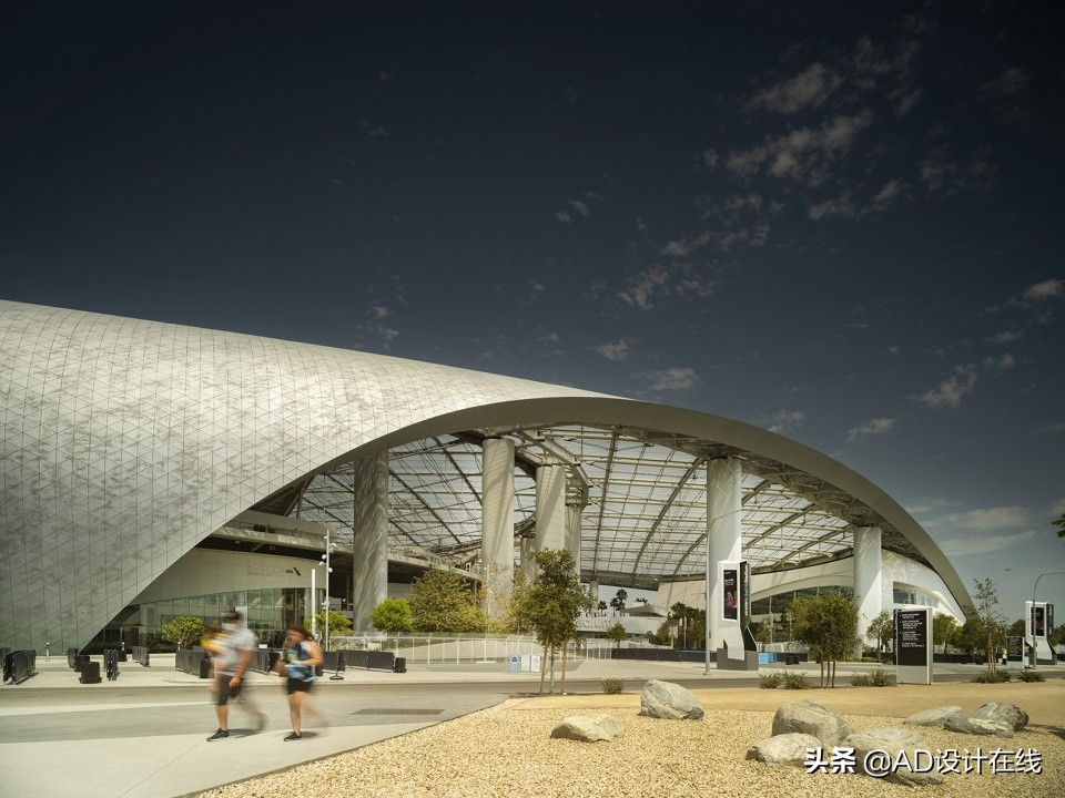 洛杉矶索菲体育场耗资,洛杉矶索菲亚体育馆