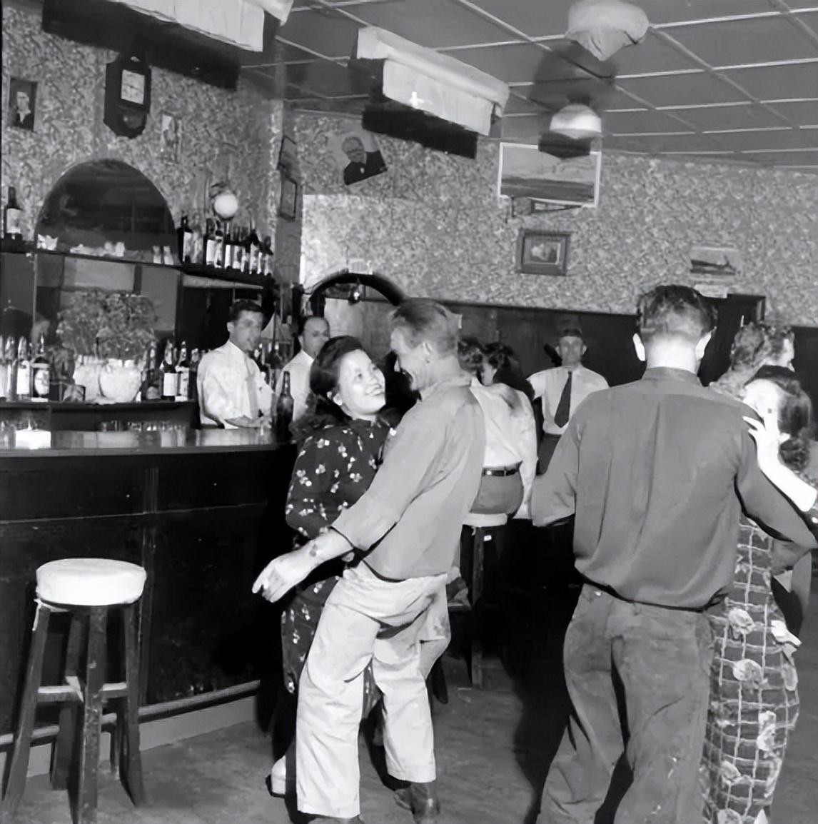 日本老间谍隐藏三十多年,抗战老兵外出