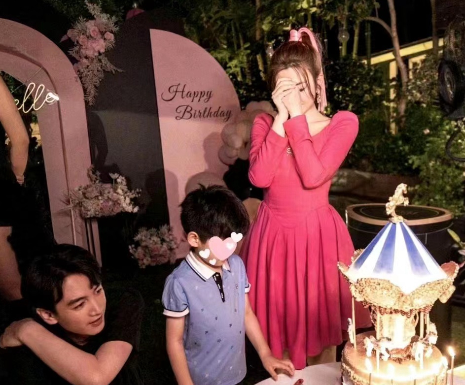 陈妍希看梅西比赛,陈妍希带娃看梅西比赛