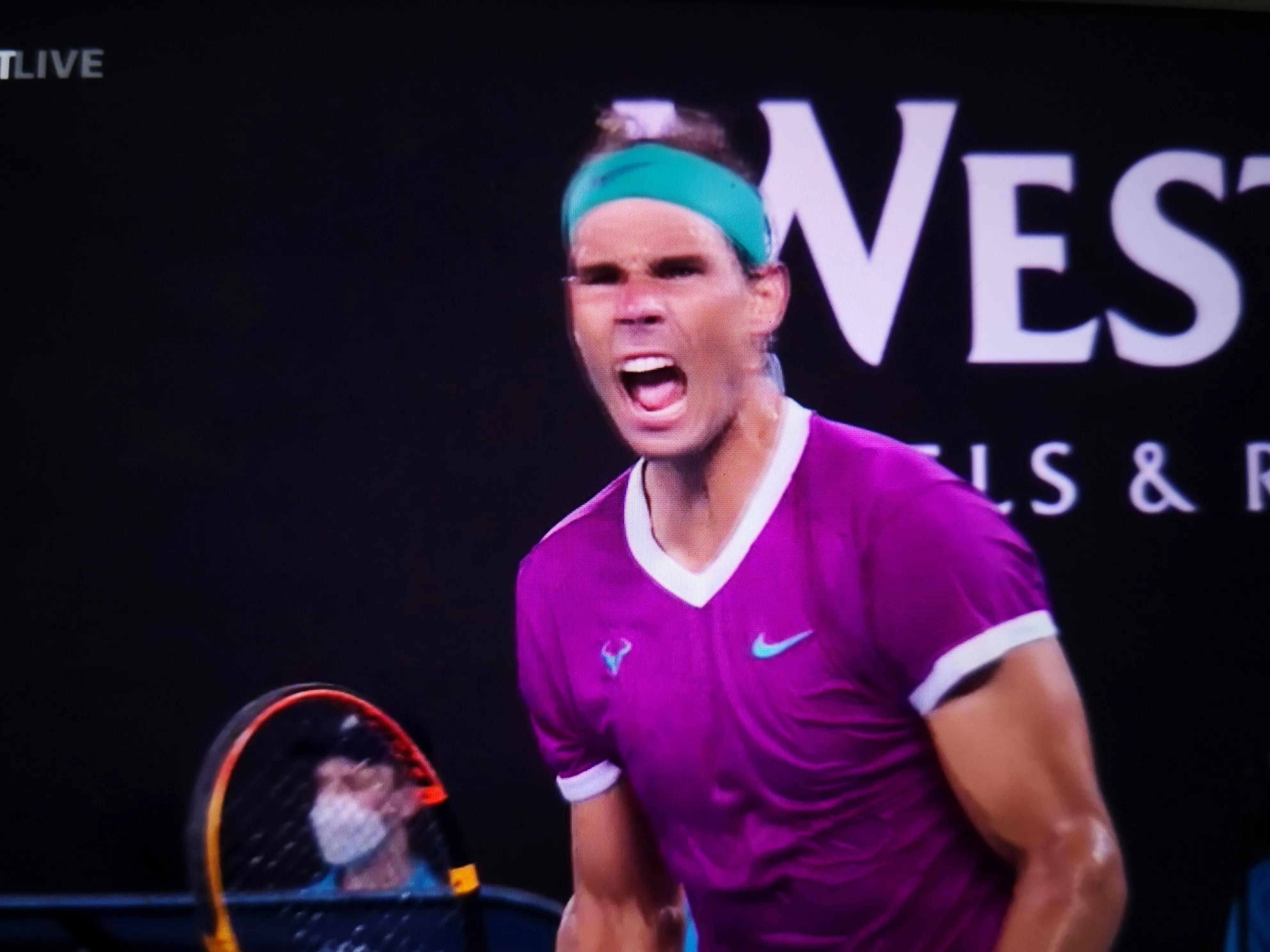 费德勒恭贺纳达尔,费德勒退役令纳达尔道出肺腑之言