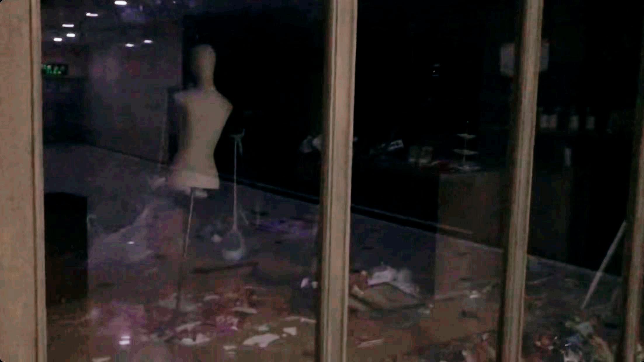 昔日繁华地带如今冷冷清清,昔日繁华的城市如今变得冷冷清清