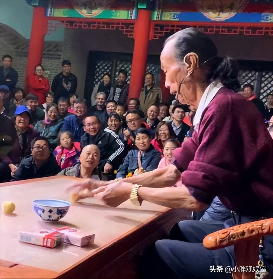 他是缩骨功唯一传人已练功,他是缩骨功唯一传人