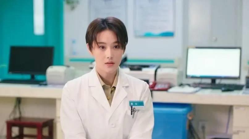 张馨予过敏皮炎第几期,张馨予皮肤过敏涂的什么