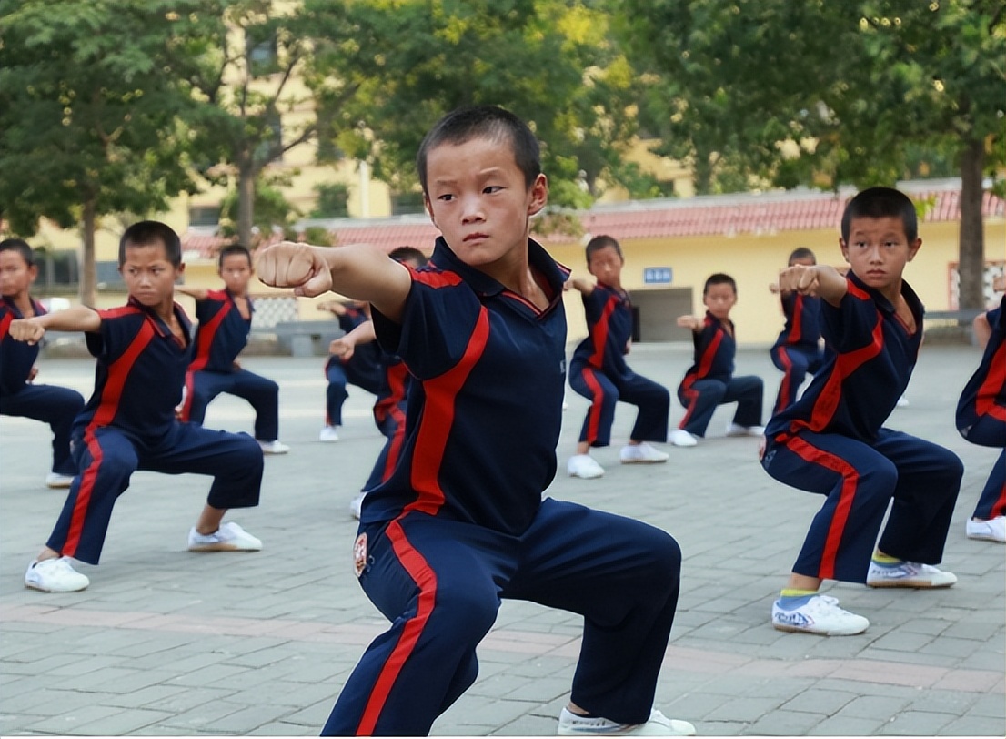 马云的保镖李天金和李连杰谁厉害,马云的保镖李天金为马云挡过子弹