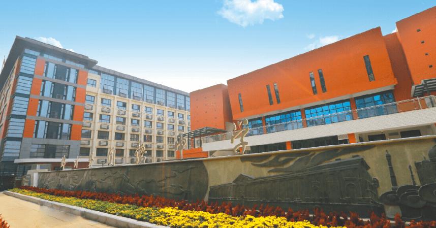 郑州外国语外总,郑州外国语三巨头