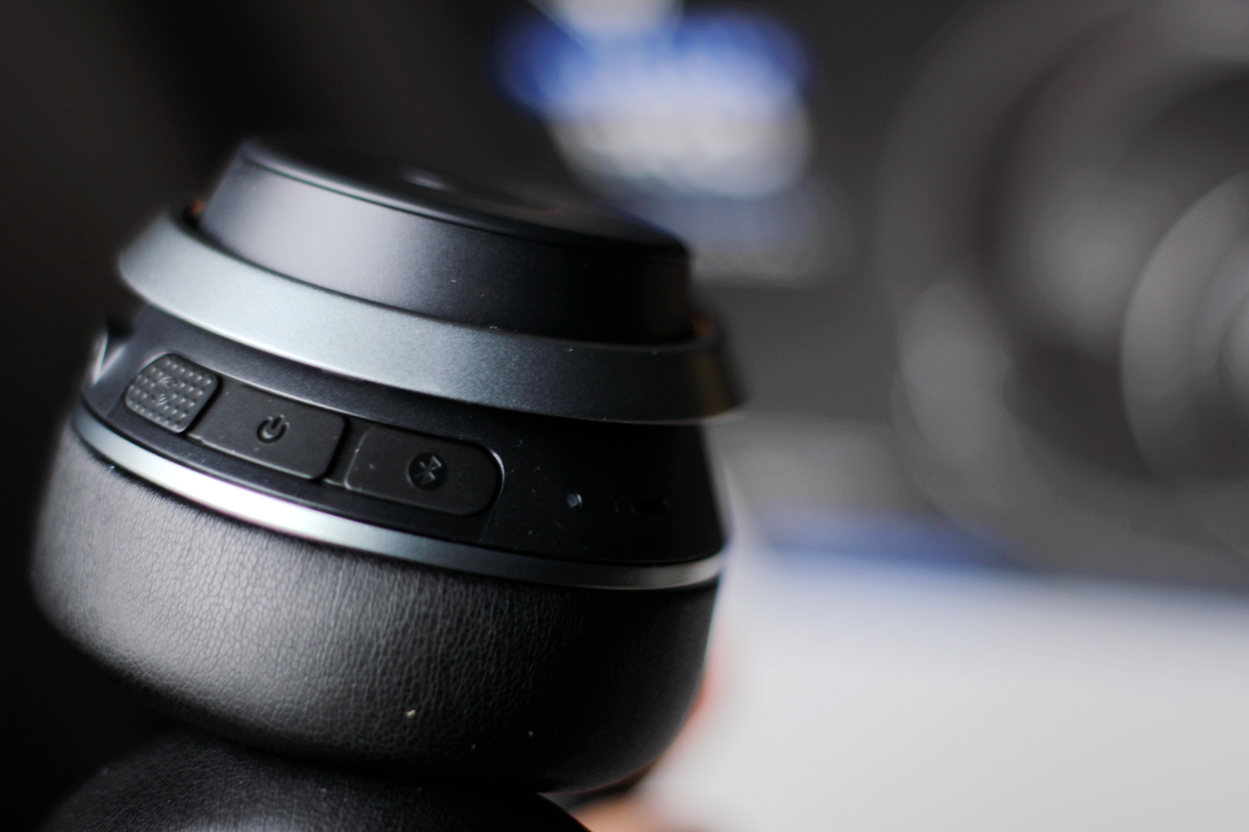 涔岄緹娴峰哺stealth鍒哄700浜屼唬,涔岄緹娴峰哺pro鑰虫満娴嬭瘎