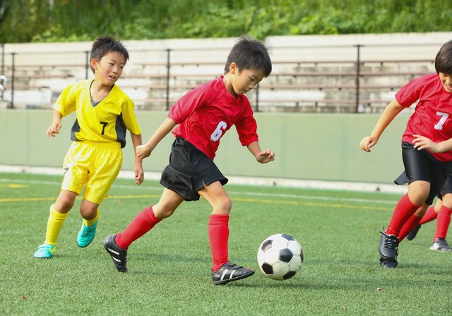 世界杯来了，如果你家孩子不喜欢足球，那你得注意了