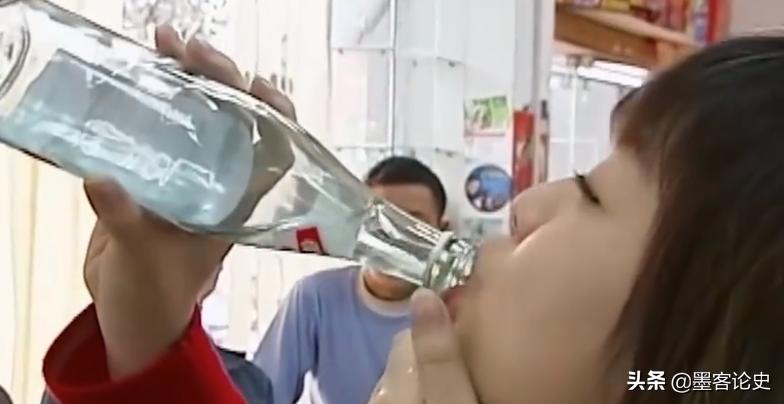 湖南23岁女孩千杯不醉喝酒如喝水,湖南女孩千杯不醉后续完整版