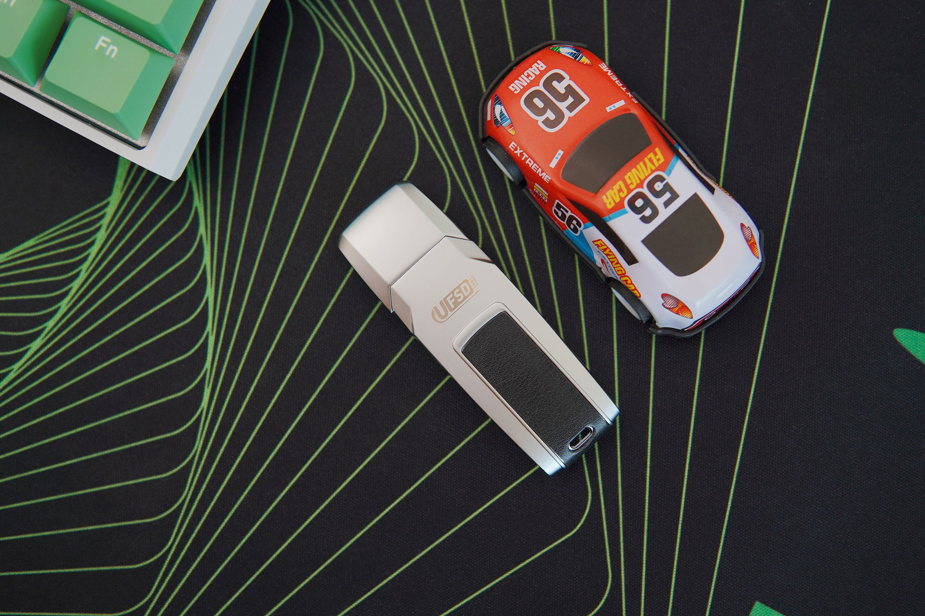 奥睿科快闪u盘和联想哪个好,奥睿科快闪u盘1T