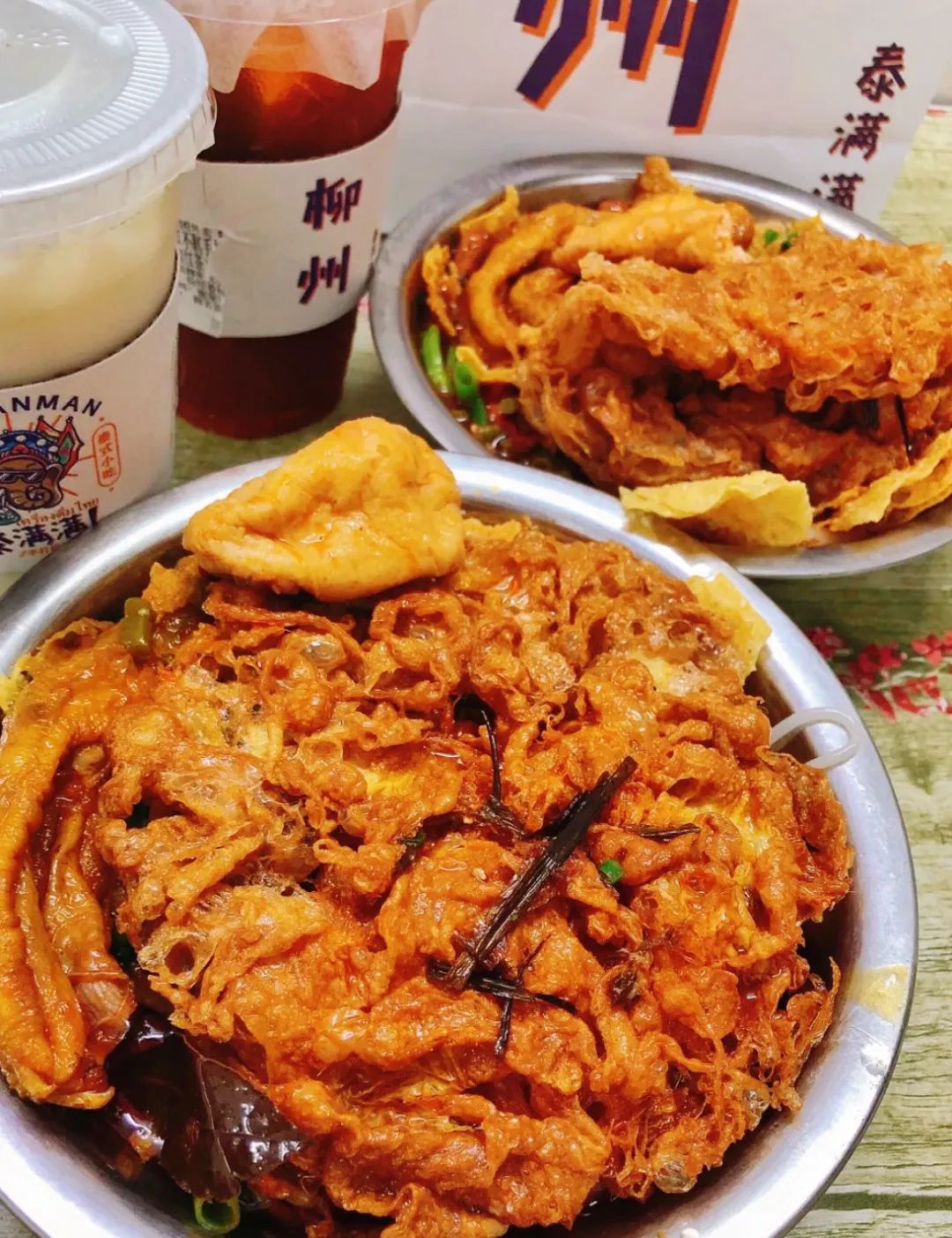 被一碗螺蛳粉耽误的夜宵宝藏,被螺蛳粉耽误的烧洋芋选手