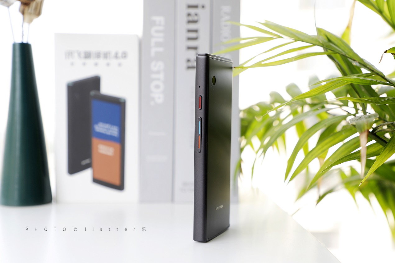 讯飞翻译机同声翻译视频,讯飞翻译机翻译乌克兰语