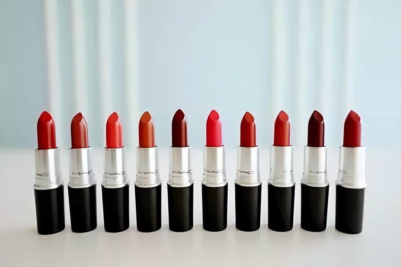 男生如何选口红送女朋友,男生怎么选适合自己的口红