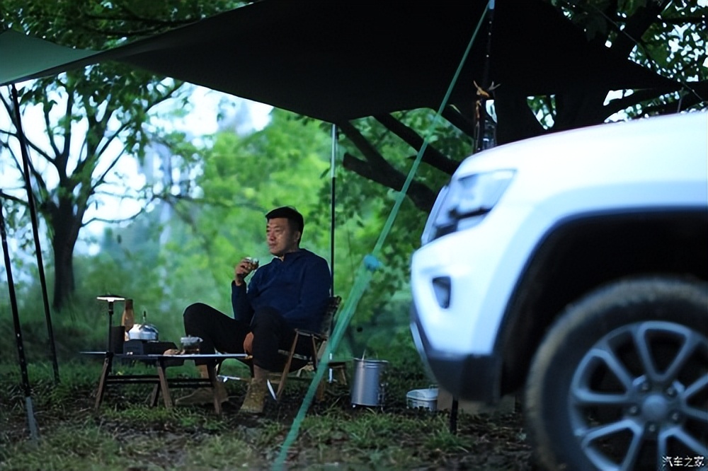 偷得浮生半日闲清茶淡盏两相欢,偷得浮生半日闲小杯浅酌思年华