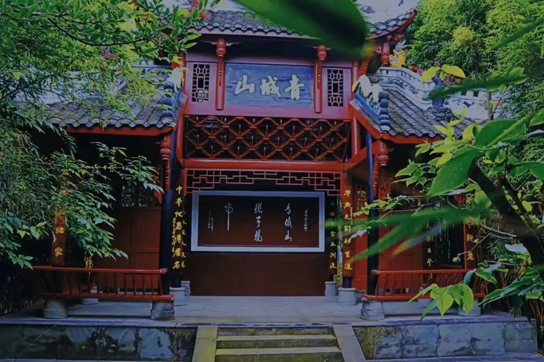 成都工业学院值得去吗,成都工业职业技术学院旅游专业