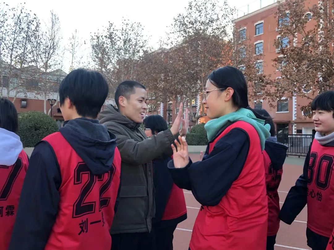 「师者铸魂」“我最喜爱的老师”--超越团队文理组