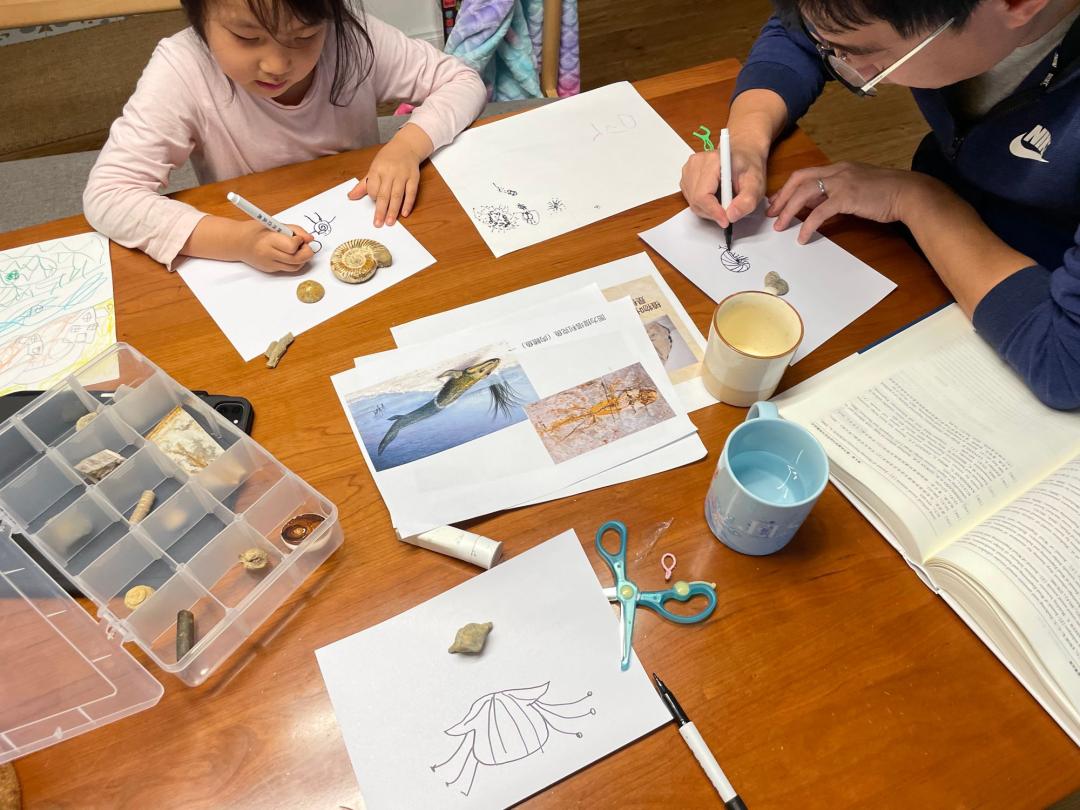 当孩子问你问题怎么回答,孩子问什么都不说怎么沟通