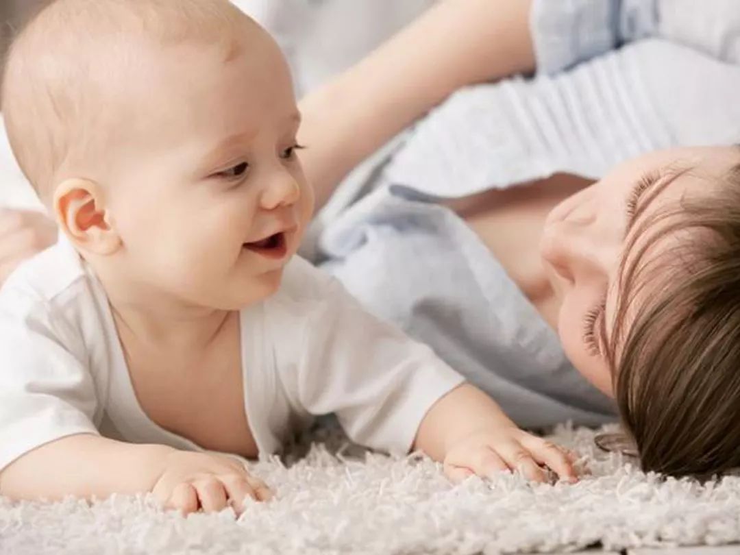 宝宝一般几个月内不容易生病,6个月宝宝的养护重点