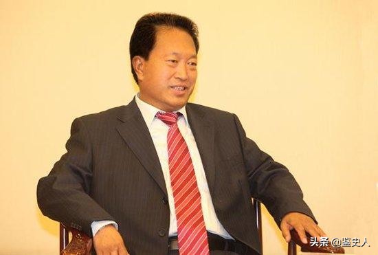 昔日河北首富：坐拥千亿帝国，家中27个保姆，最后却带儿子自首