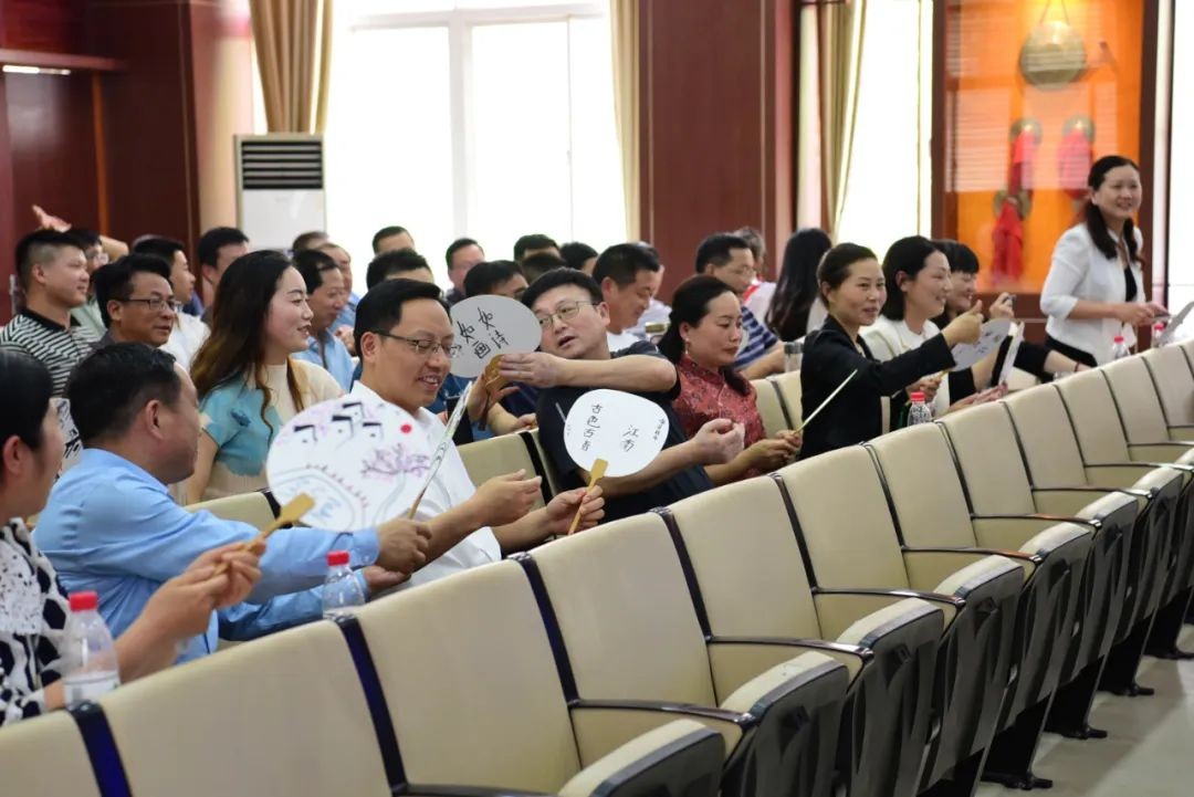 “校长访学团”为何被深深吸引？南京市南昌路小学跨学科课程太惊艳