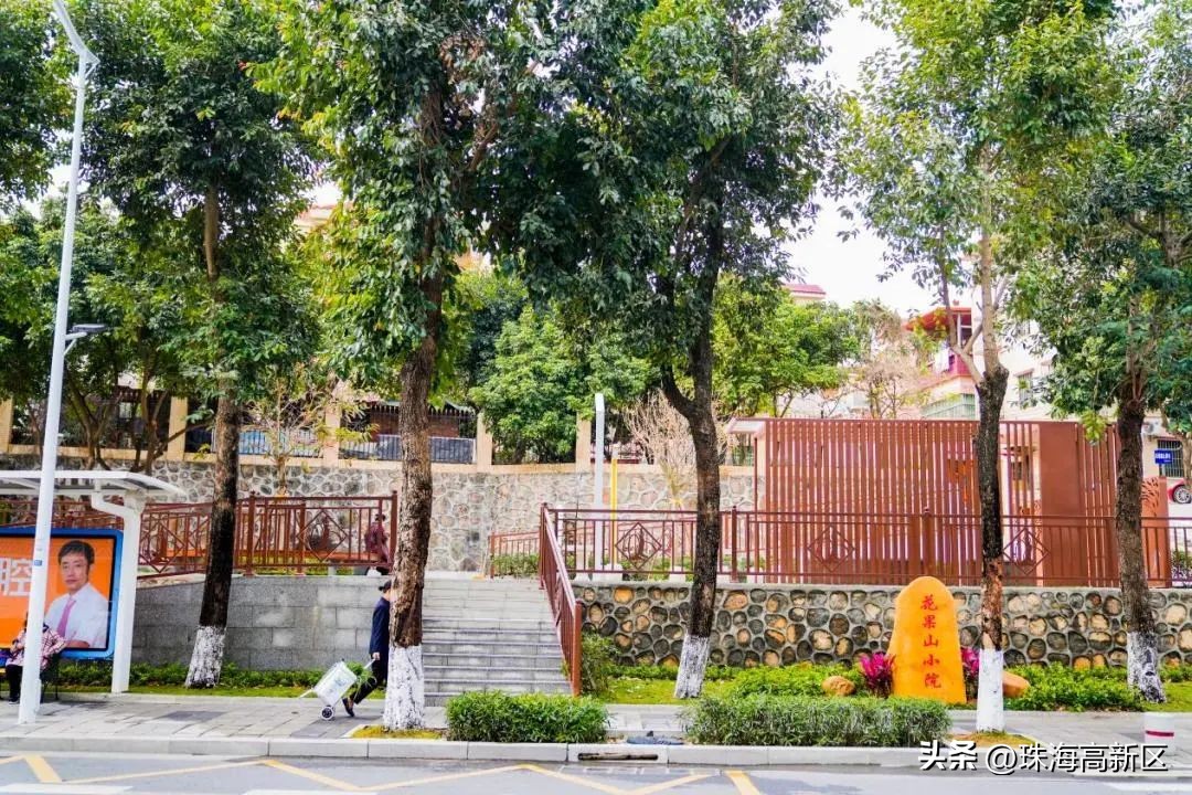 家门口的公园也有别样的风景,家门口的超美公园