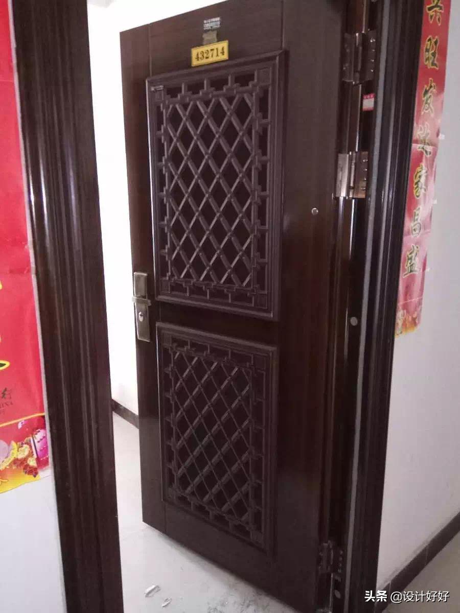 防盗门如何调门框和门的缝隙