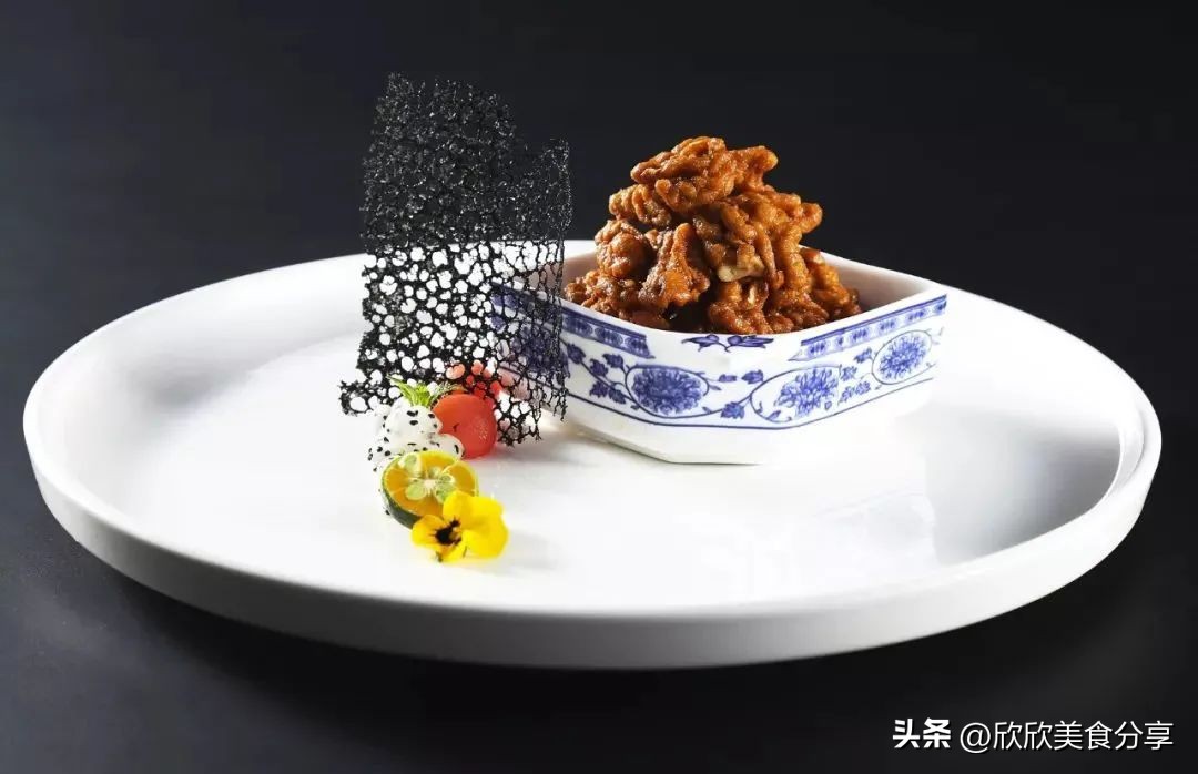 缙云中维香溢大酒店服务员,缙云香溢大酒店附近美食