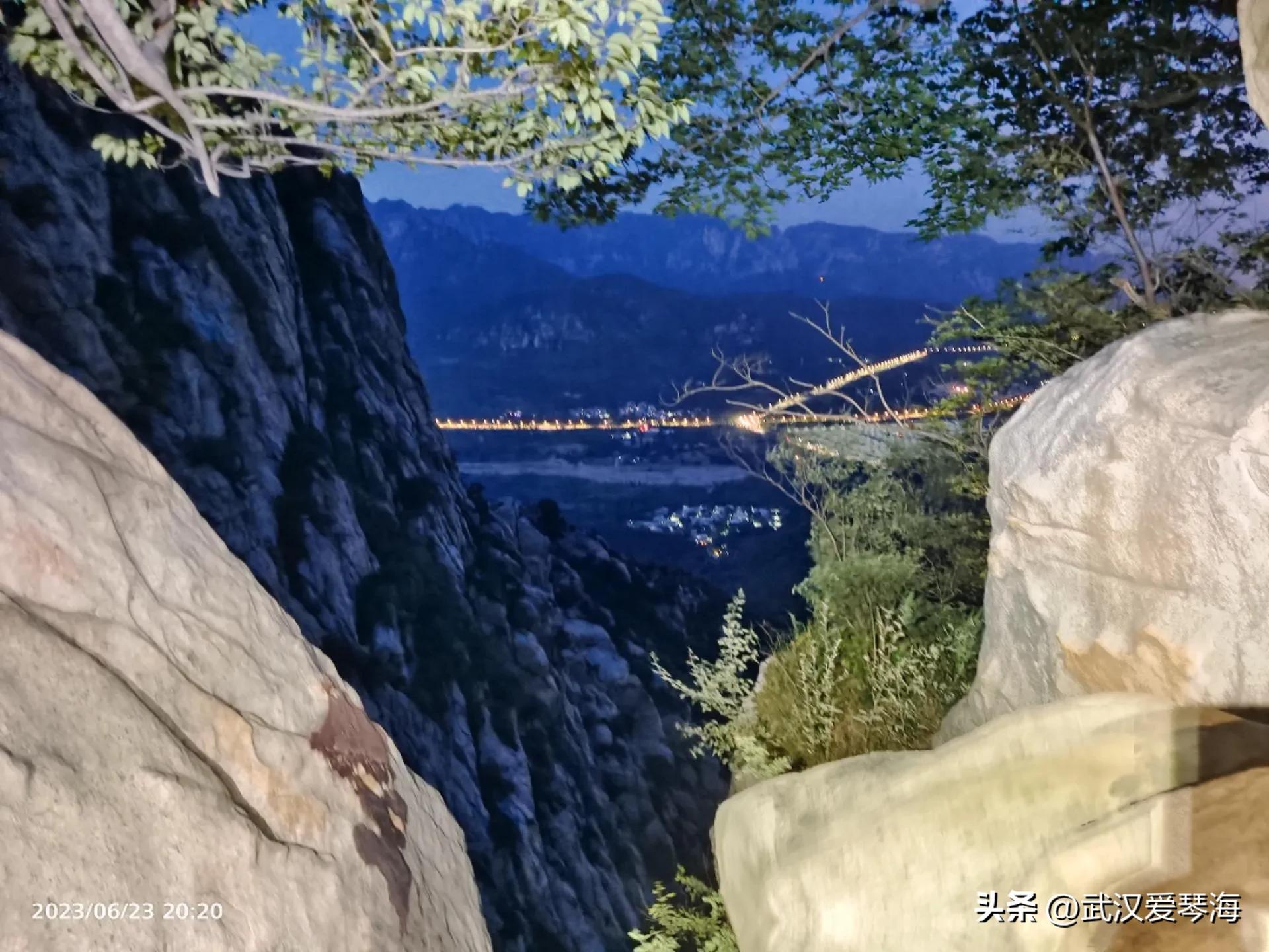嵩山鱼道鱼脊线全景,嵩山虎头崖攀爬