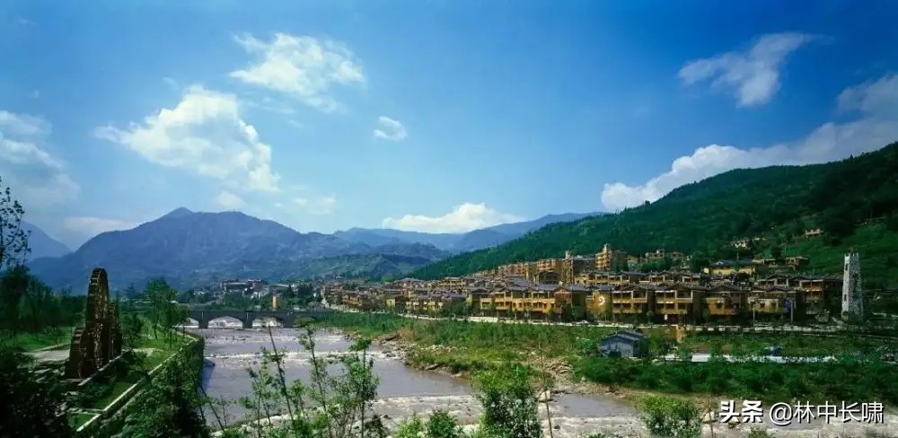 我与美丽的羌族女导游的那段网恋，还有那些汶川大地震的段子...