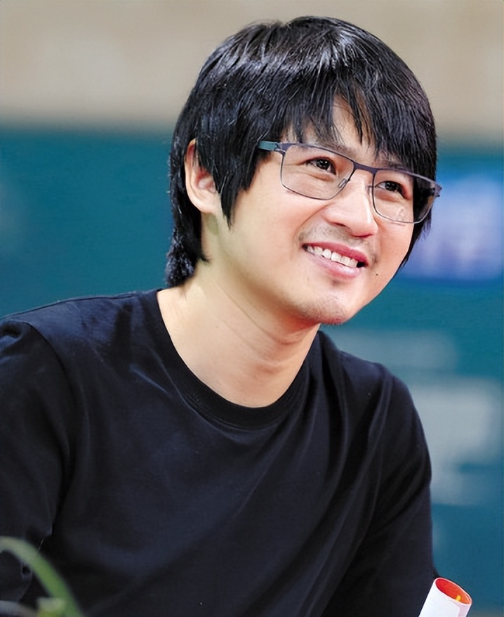 韩寒棱角被磨平全文,韩寒棱角磨平视频