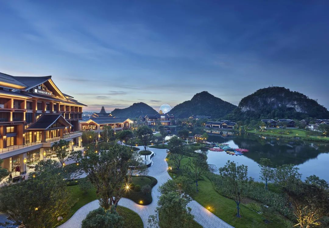 承包470000㎡山水野奢美景，泛舟下午茶…隐居桂林传奇酒店