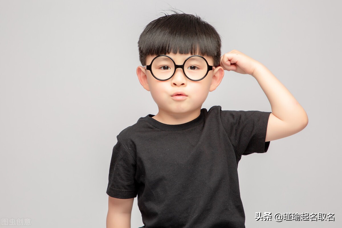 暄字做男孩名字的寓意,带暄字的男孩名字