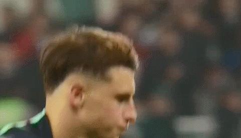 亚洲杯伊朗队2比1战胜日本队,亚洲杯爆冷0比7不敌乌兹别克斯坦