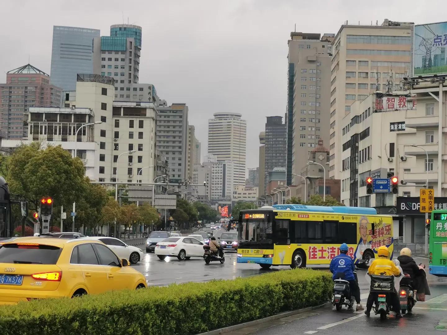 寰愬窞鍒伴噸搴嗗叚鏃ユ父,浠庡緪宸炲幓鏃犻敗鏃呮父